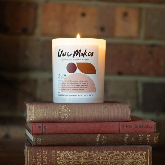 Louisa: Wild Boronias Extra Large Candle 400g (New Updated) - Clare Makes - hand-poured soy wax candle with native boronia flowers